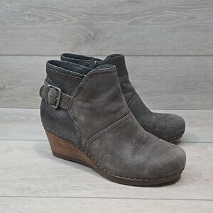 Dansko Women's Gray Suede Ankle Wedge Boots Shoes Sz 38/7.5-8